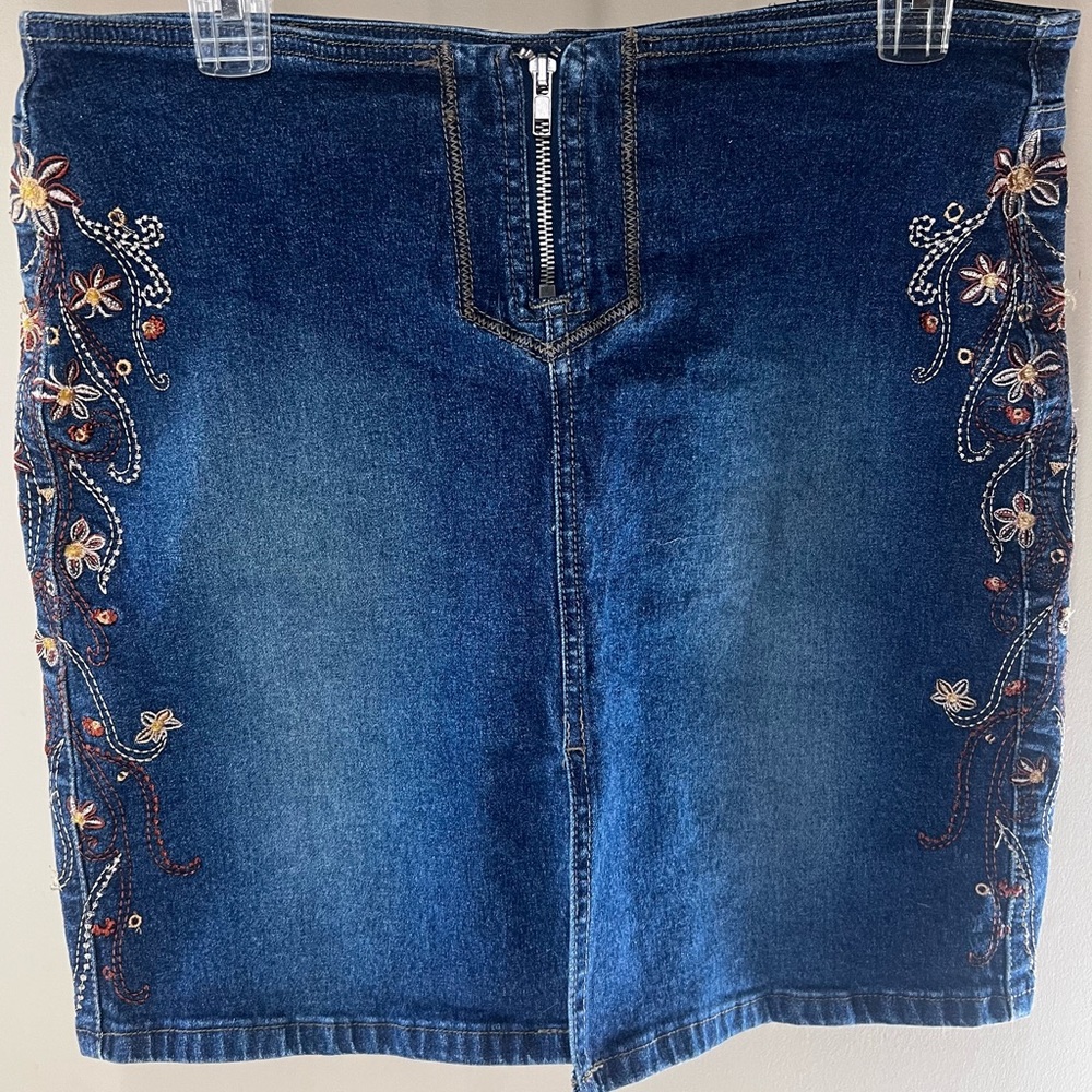 1980’s Vintage Z. Cavaricci Denim Embroidered Skirt